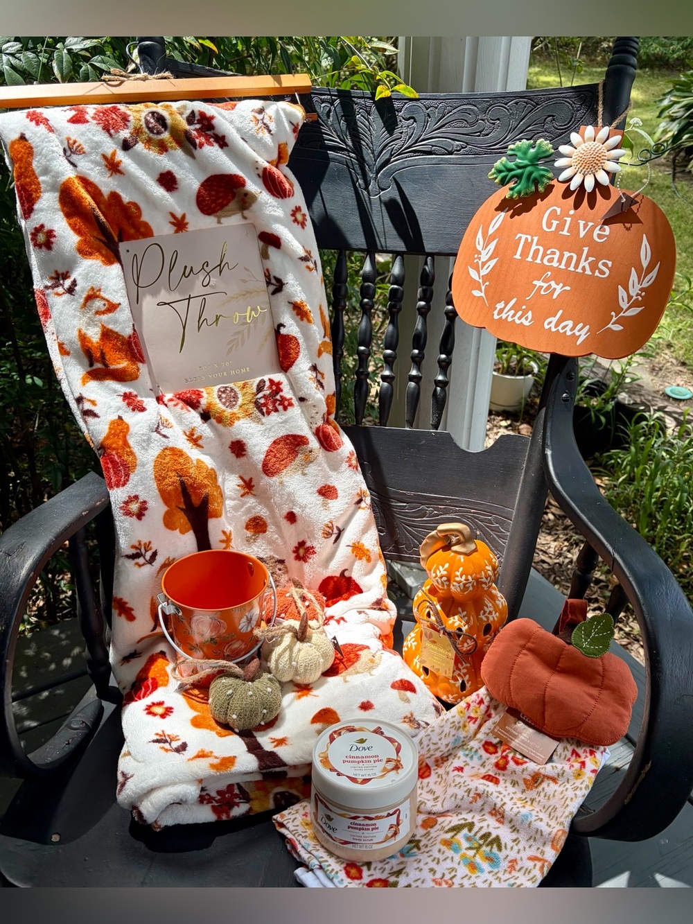 NWT AUTUMN & THANKSGIVING BUNDLE Cozy Throw Blanket & Fall Decor/10 Items total